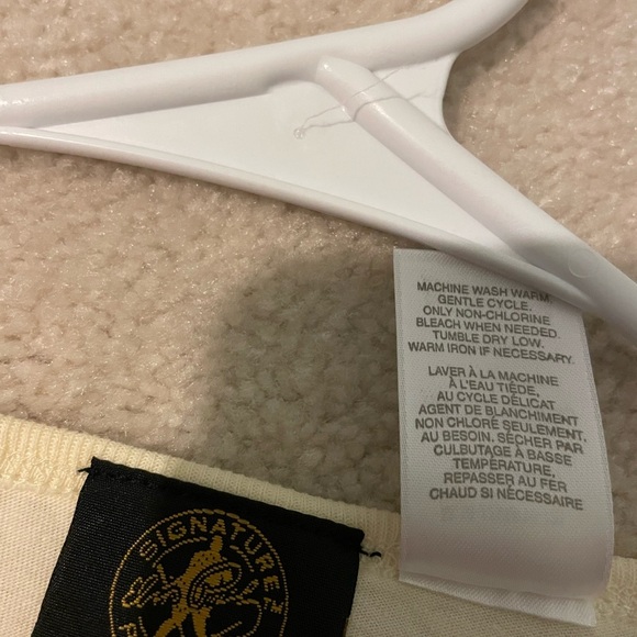 Official signature Elvis tee-medium like new - Picture 6 of 8